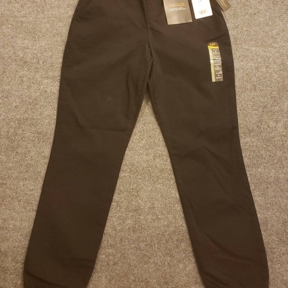 Lee Women's Tapered Jogger Size 4 Medium Mid Rise Ultra Lux Comfort Black New